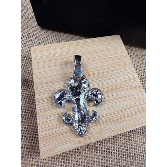 Silver Fleur-De-Lis Pendant With Black & Clear Rhinestones In Gift Box - Picture 4 of 6